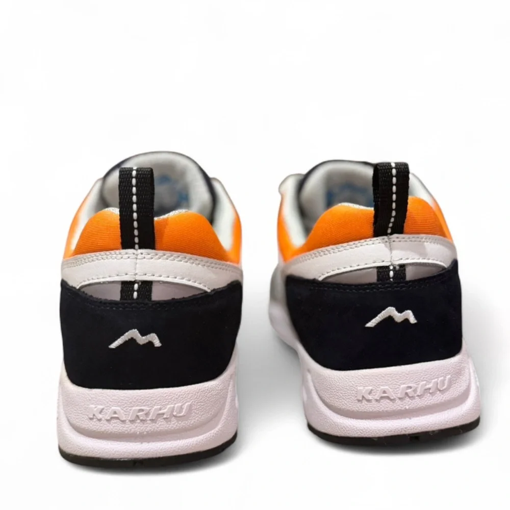 Karhu 2.0 Unisex Sneakers Size US Men’s 10/ EU 44 (NWT)